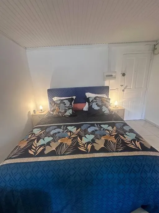 Apartment Studio Sagesse D'Elodie. Le Moule